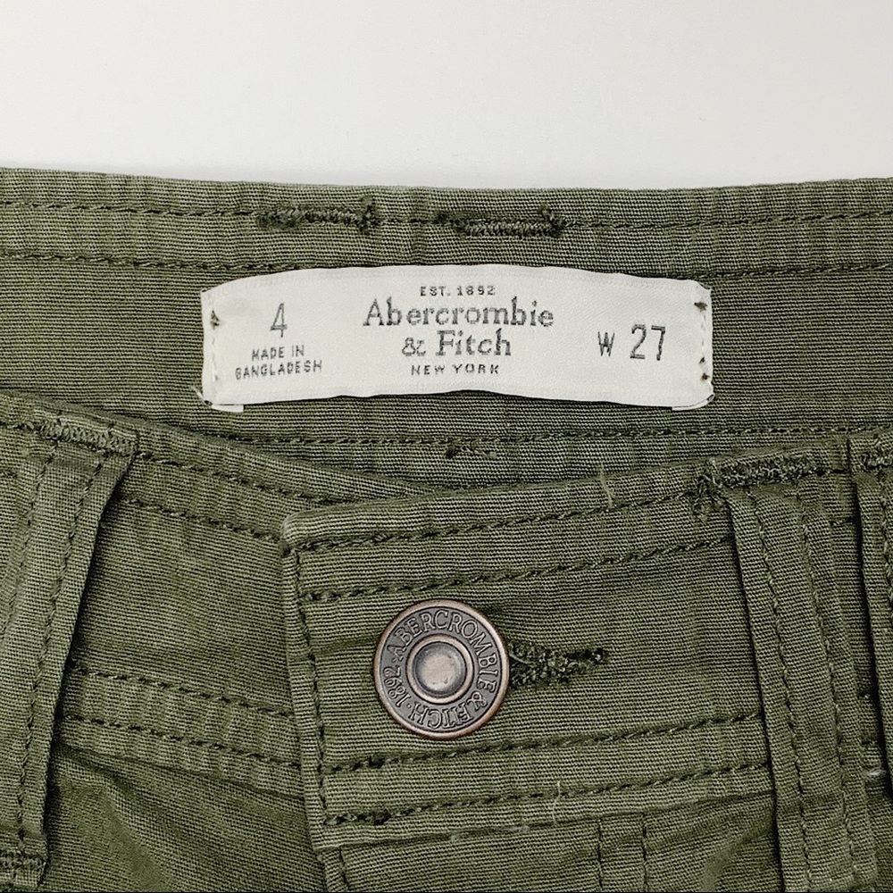 Abercrombie Green Cargo Shorts - Picture 7 of 10